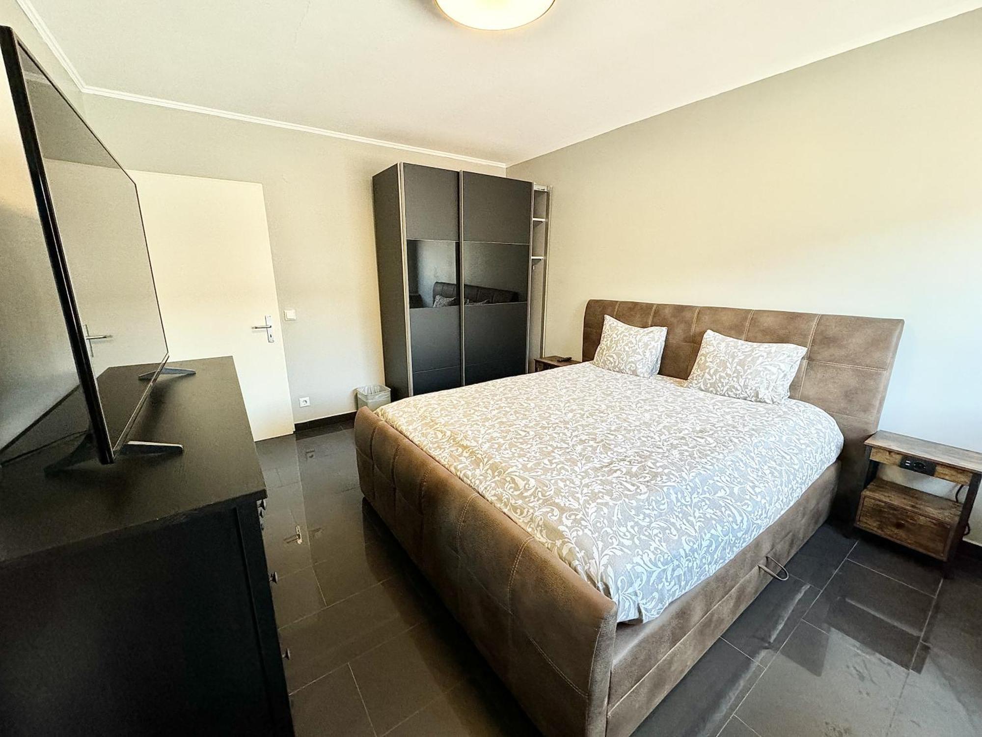 Esch-Sur-Alzette Apartment Exterior foto